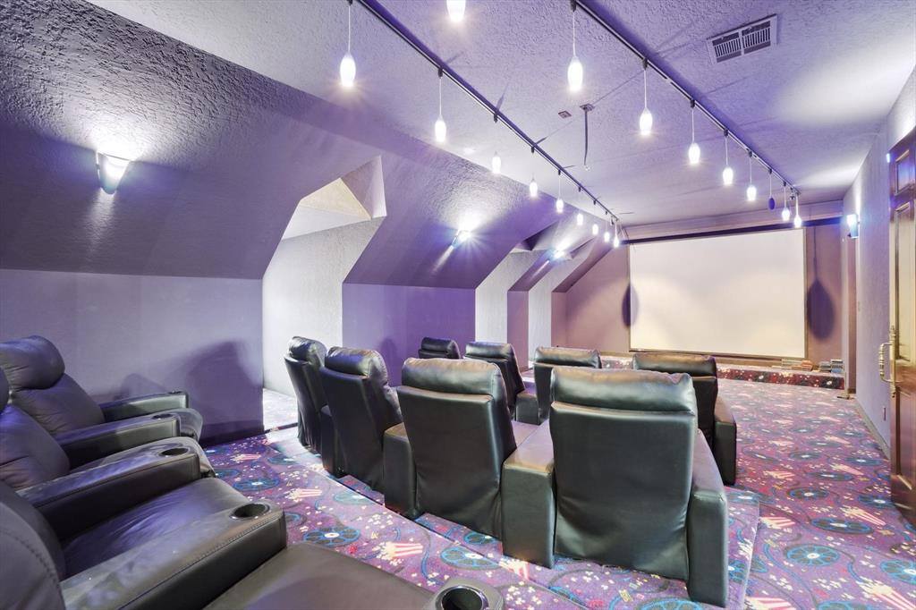 2800 Park Drive, Dalworthington Gardens, TX 76016