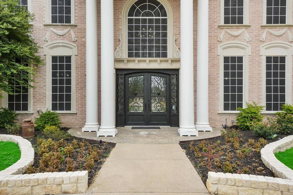 2800 Park Drive, Dalworthington Gardens, TX 76016