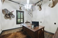 2800 Park Drive, Dalworthington Gardens, TX 76016