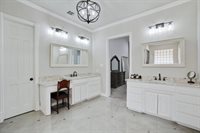 2800 Park Drive, Dalworthington Gardens, TX 76016