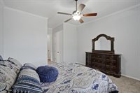 2800 Park Drive, Dalworthington Gardens, TX 76016