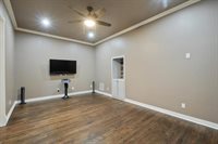 2800 Park Drive, Dalworthington Gardens, TX 76016