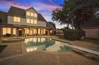 2800 Park Drive, Dalworthington Gardens, TX 76016