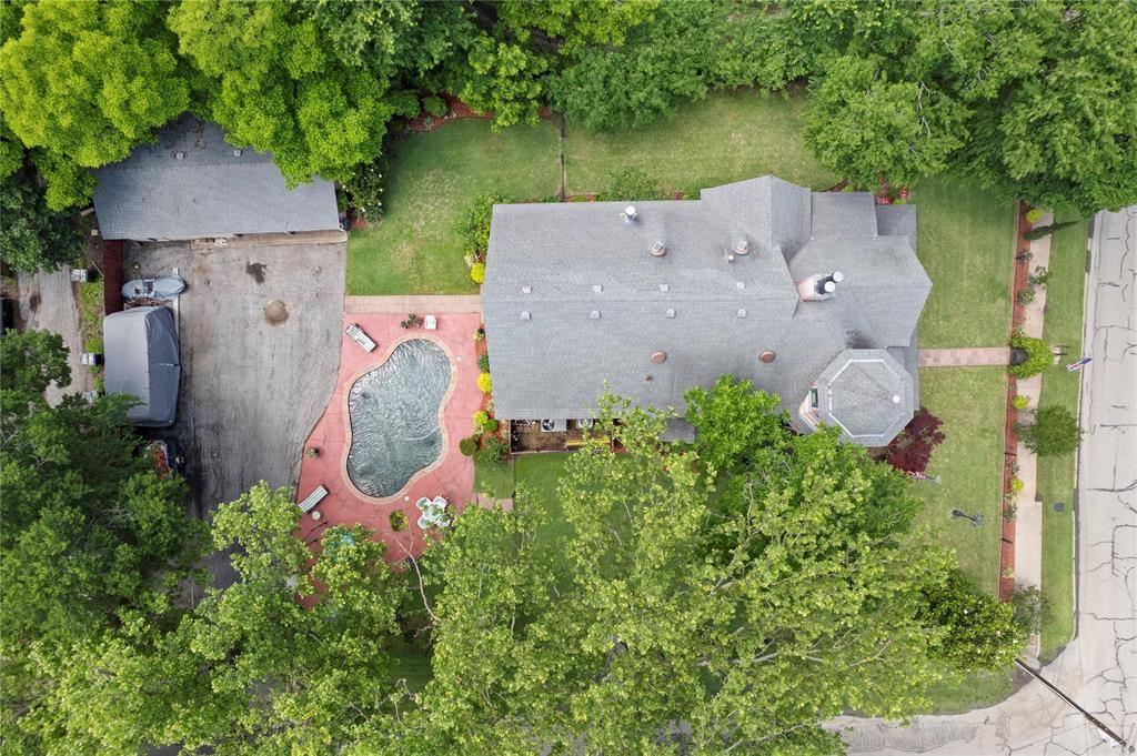 1303 West Main Street, Waxahachie, TX 75165