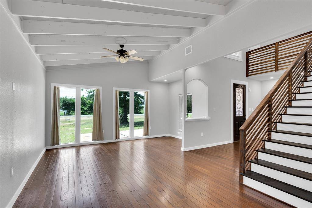 815 North Seven Points Drive, Kemp, TX 75143