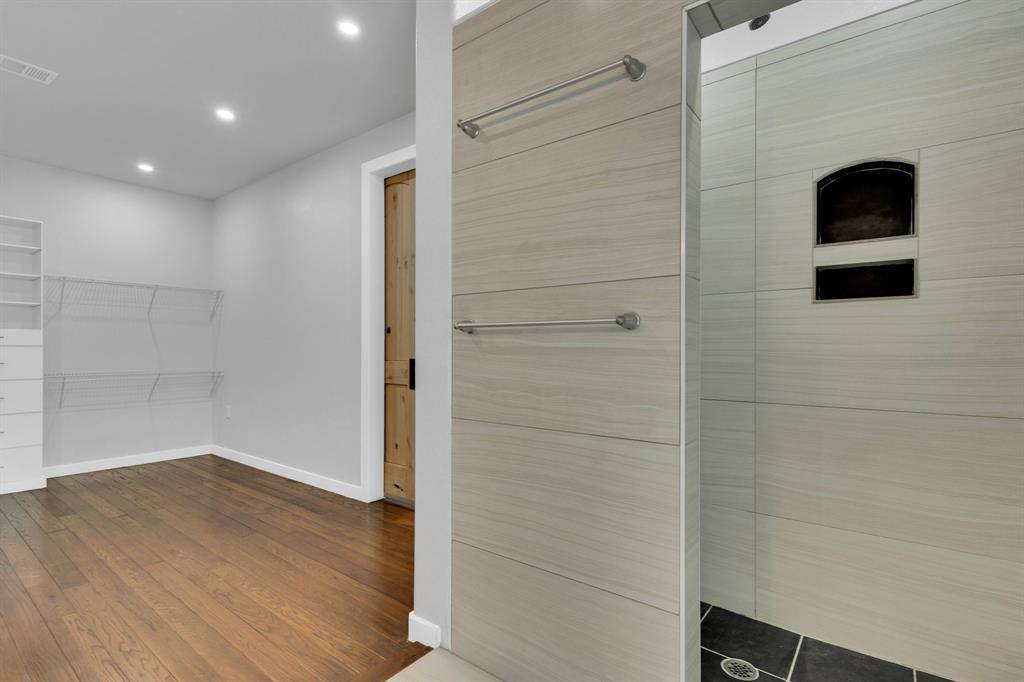 815 North Seven Points Drive, Kemp, TX 75143