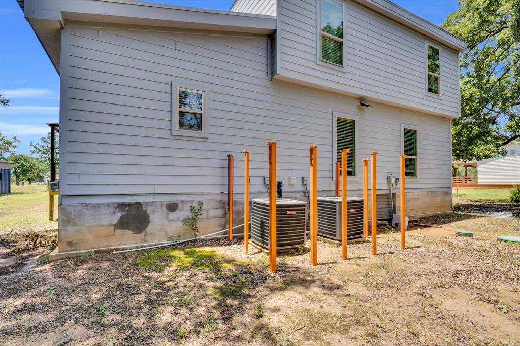 815 North Seven Points Drive, Kemp, TX 75143