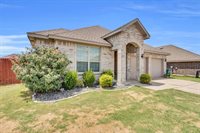 205 Bay Street, Waxahachie, TX 75165