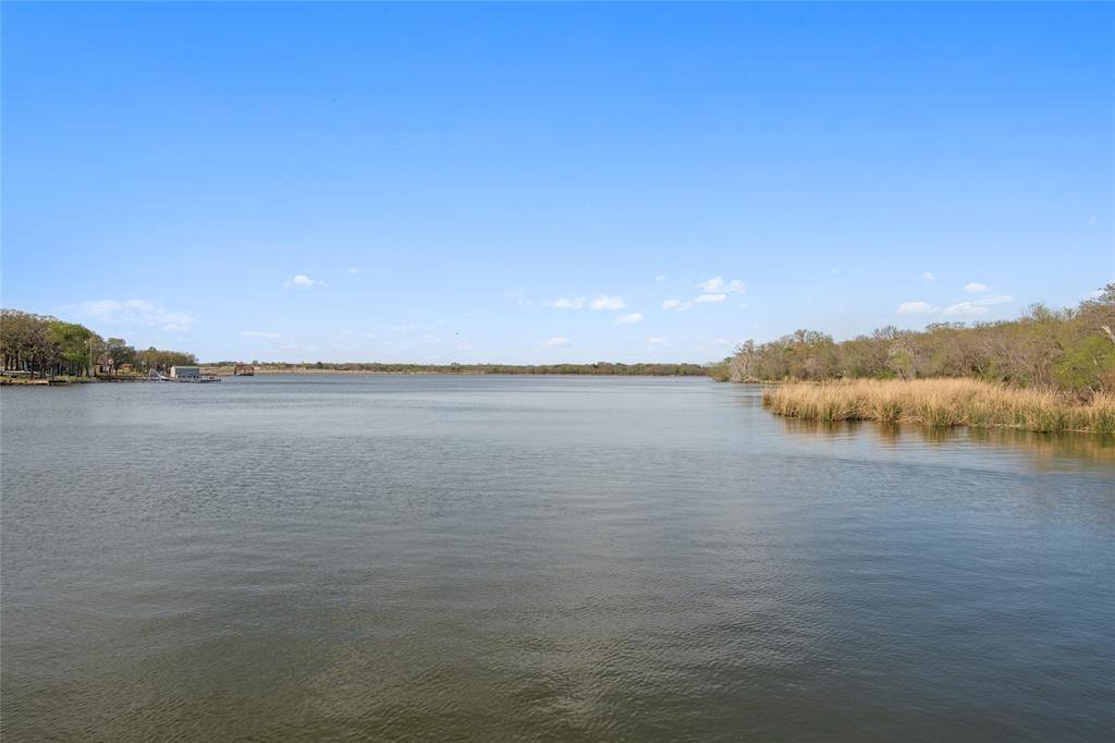 63 Live Oak Street, Alvarado, TX 76009