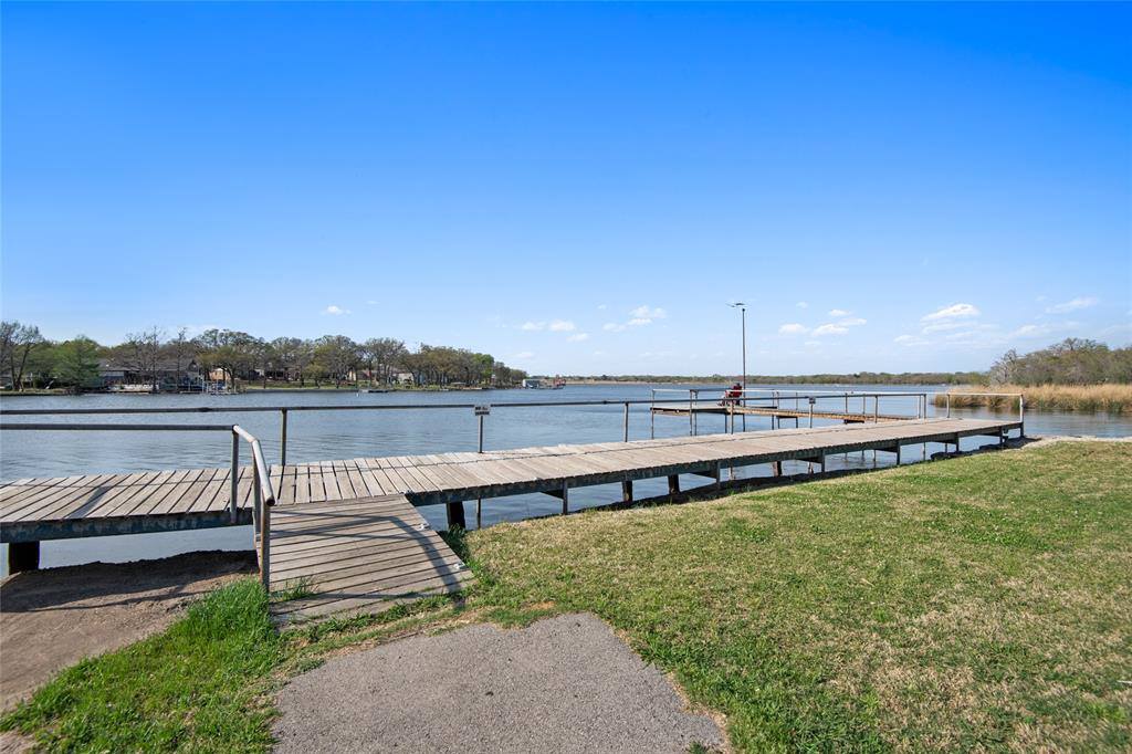 63 Live Oak Street, Alvarado, TX 76009