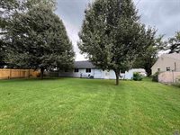 4004 SW 28th ST, Topeka, KS 66614