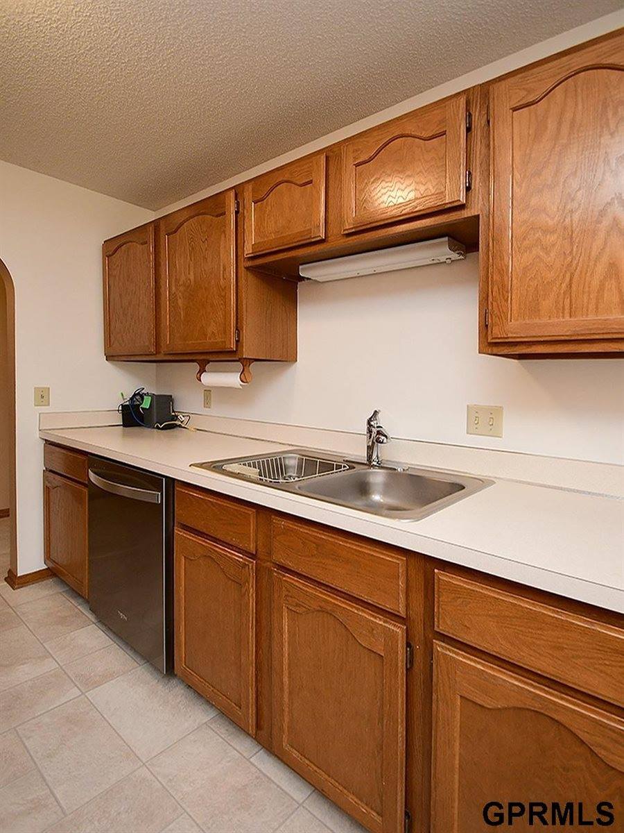 1520 Dodge Street, Lincoln, NE 68521