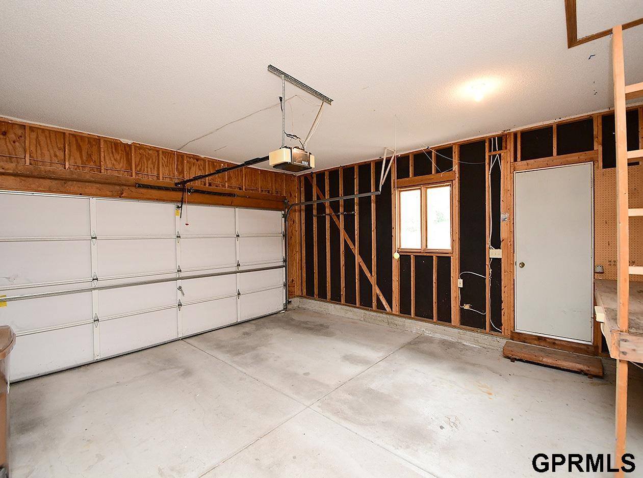 1520 Dodge Street, Lincoln, NE 68521