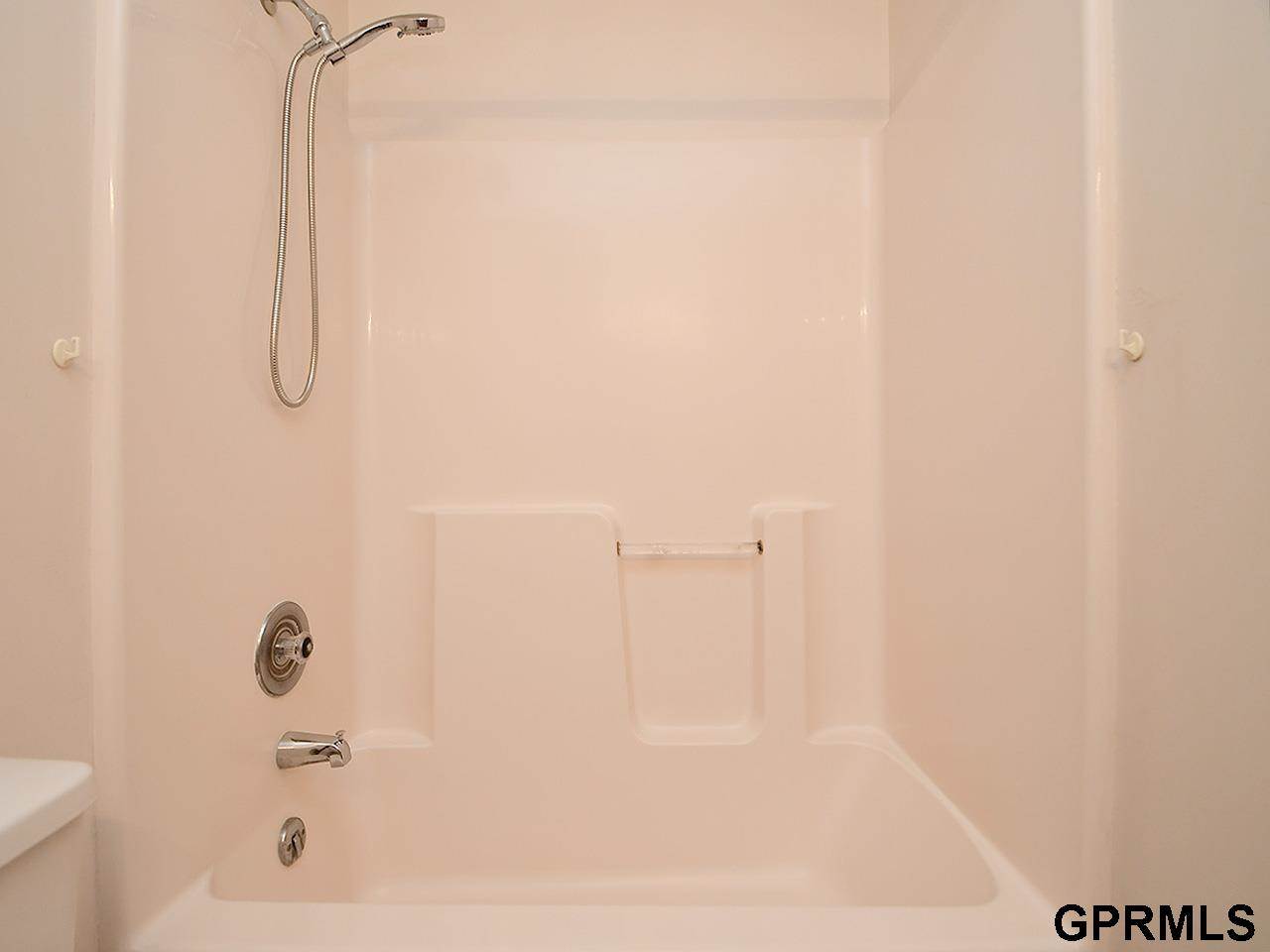 1520 Dodge Street, Lincoln, NE 68521