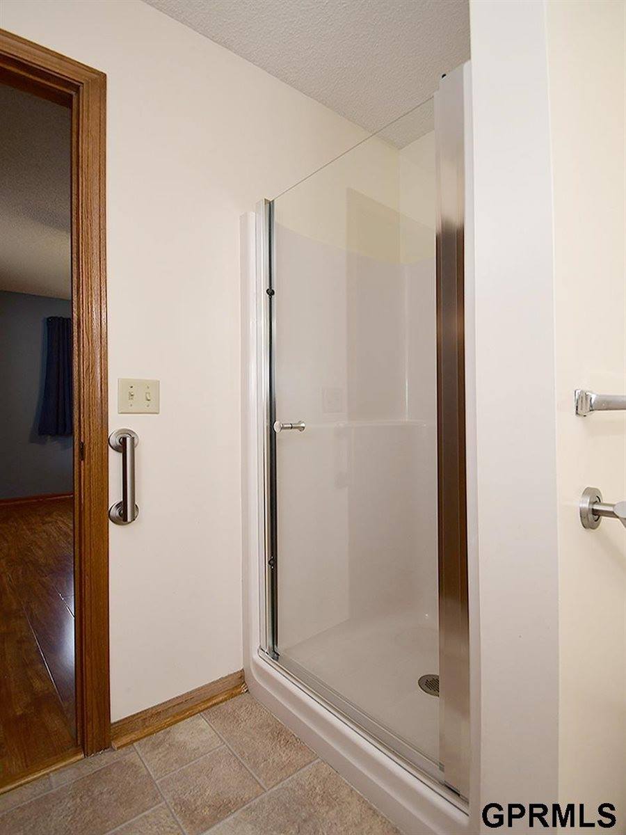 1520 Dodge Street, Lincoln, NE 68521