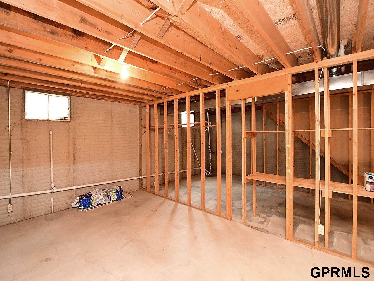 1520 Dodge Street, Lincoln, NE 68521