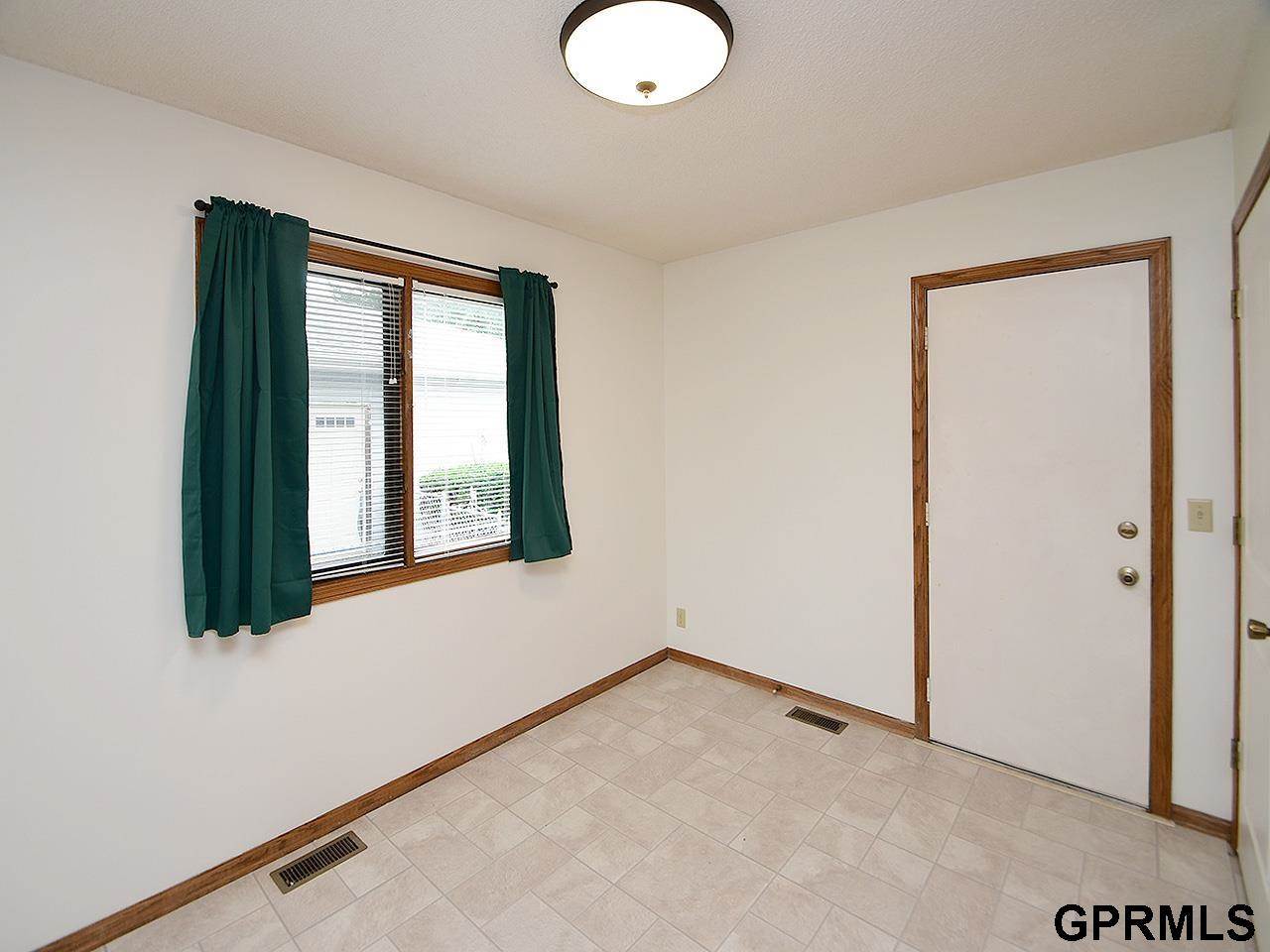 1520 Dodge Street, Lincoln, NE 68521