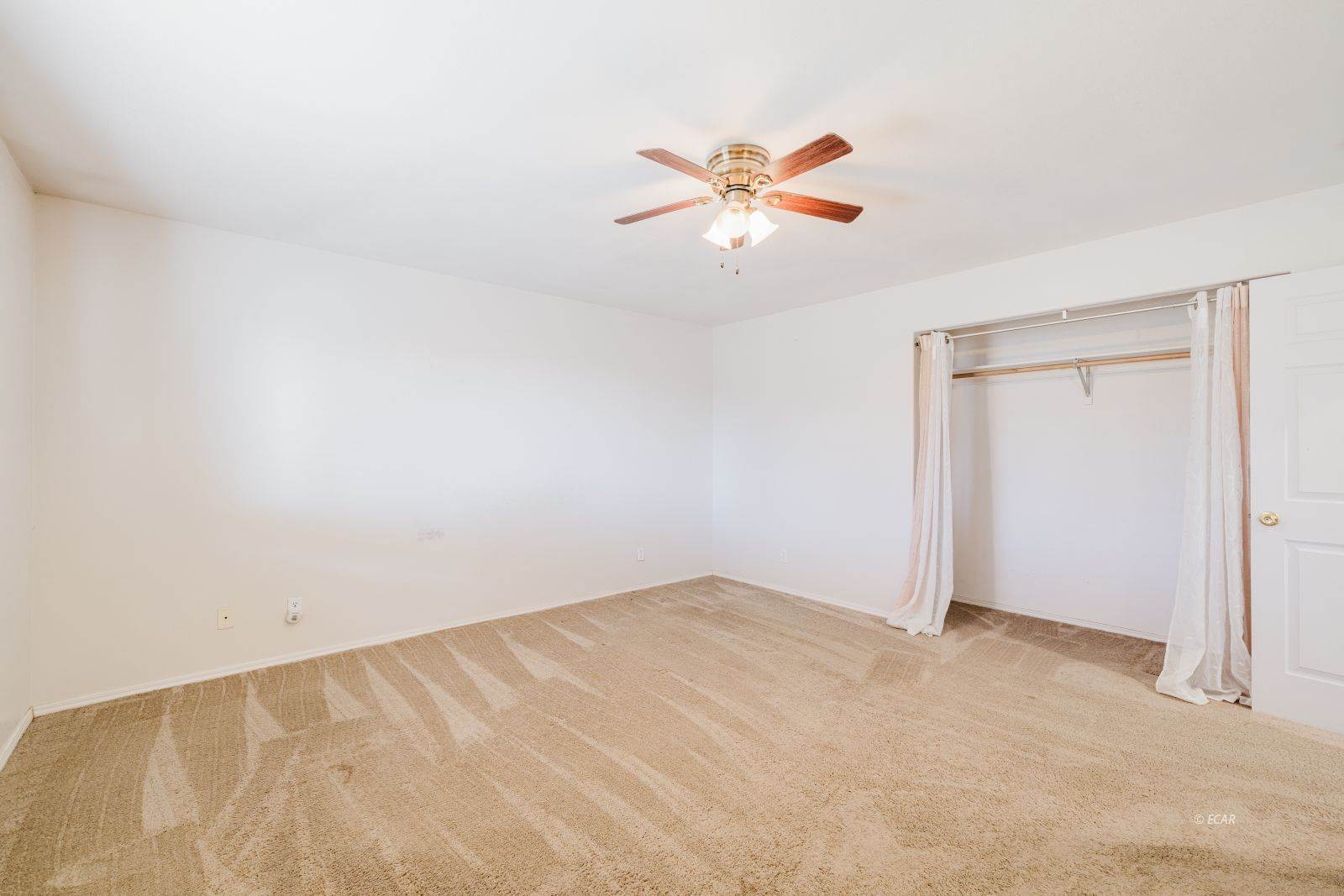 354 Oakmont Plz, Spring Creek, NV 89815