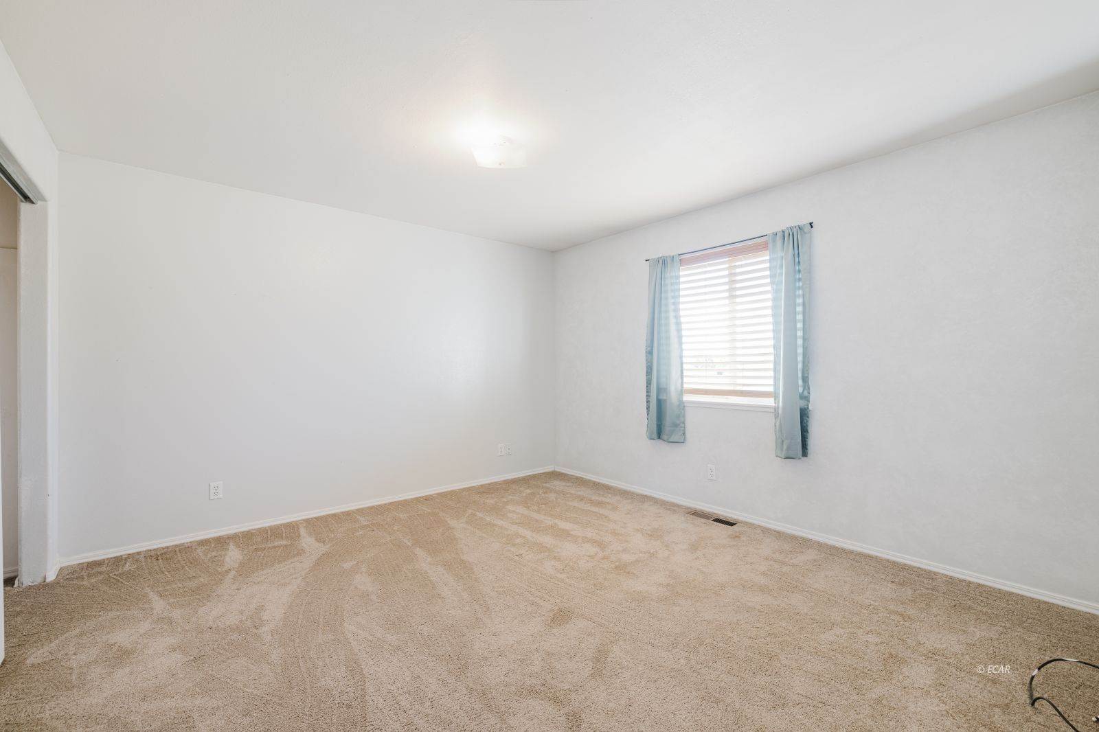 354 Oakmont Plz, Spring Creek, NV 89815