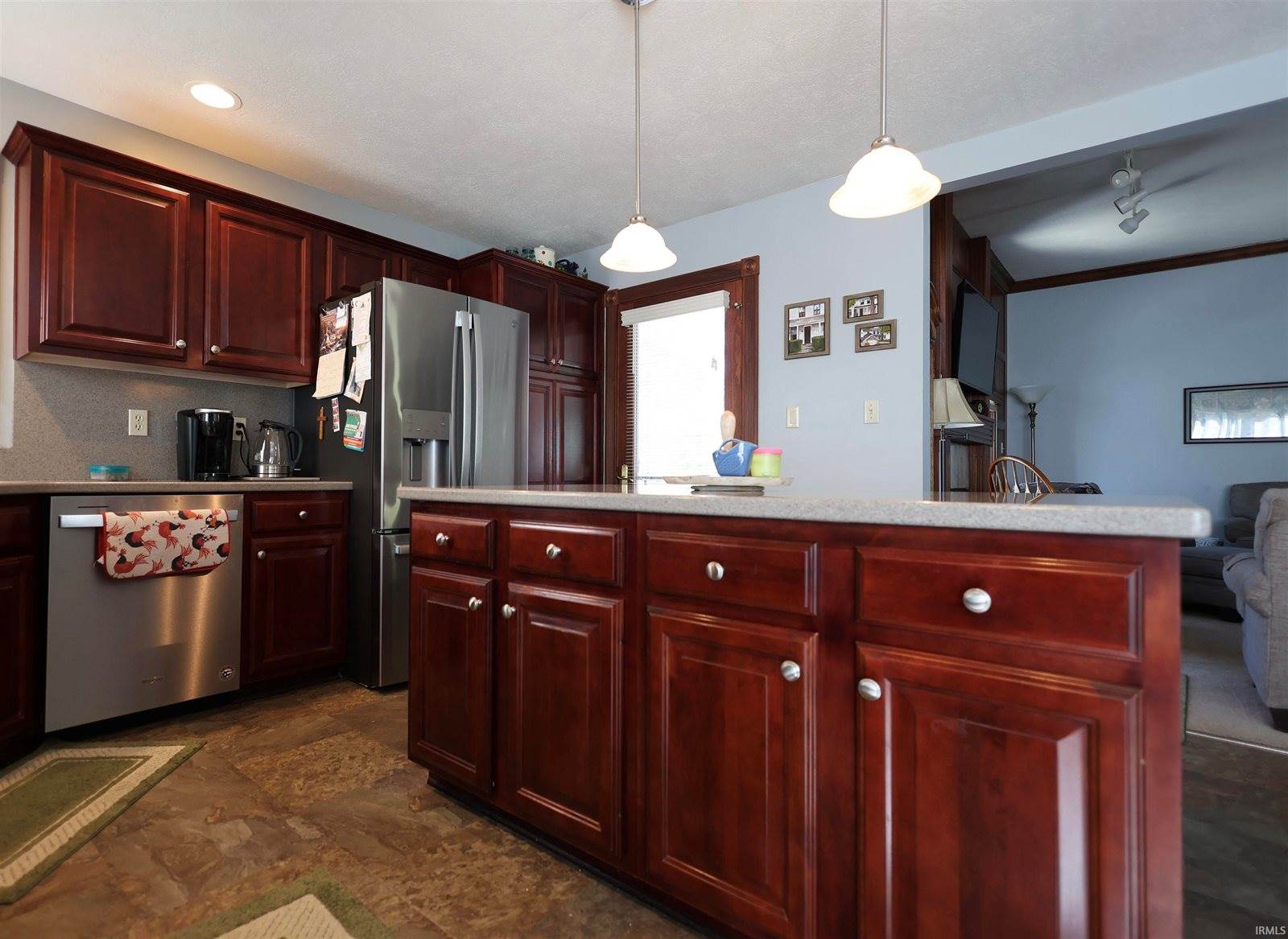 1601 N 650 East, Selma, IN 47383