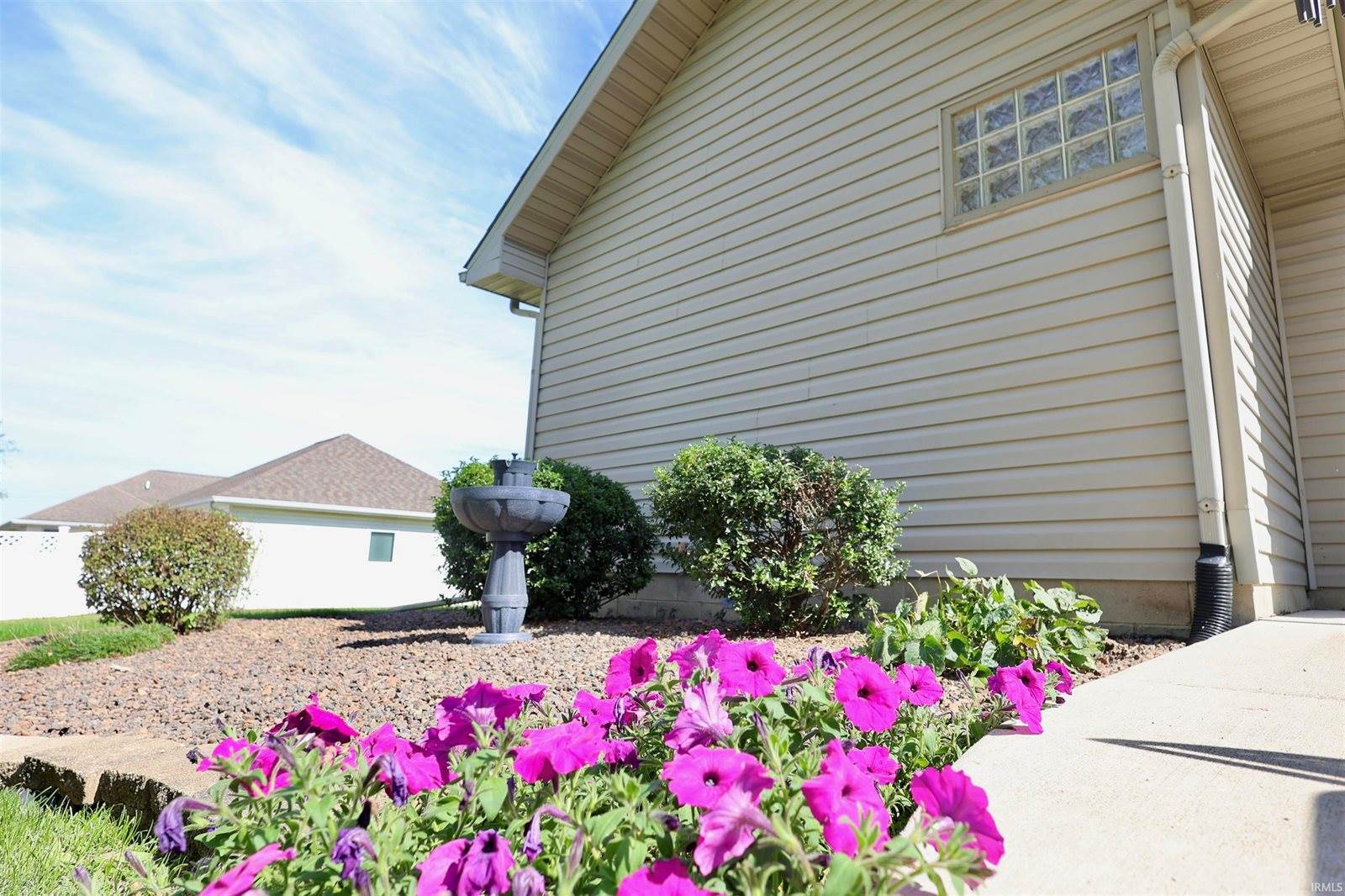 1601 N 650 East, Selma, IN 47383