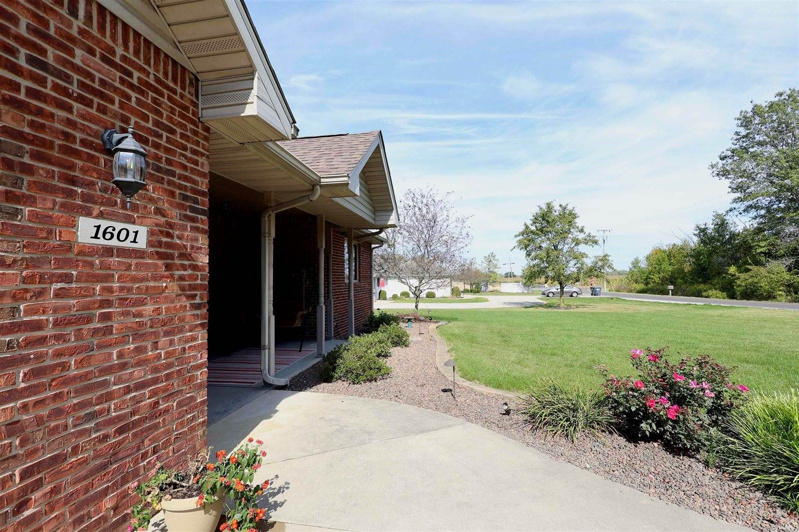 1601 N 650 East, Selma, IN 47383