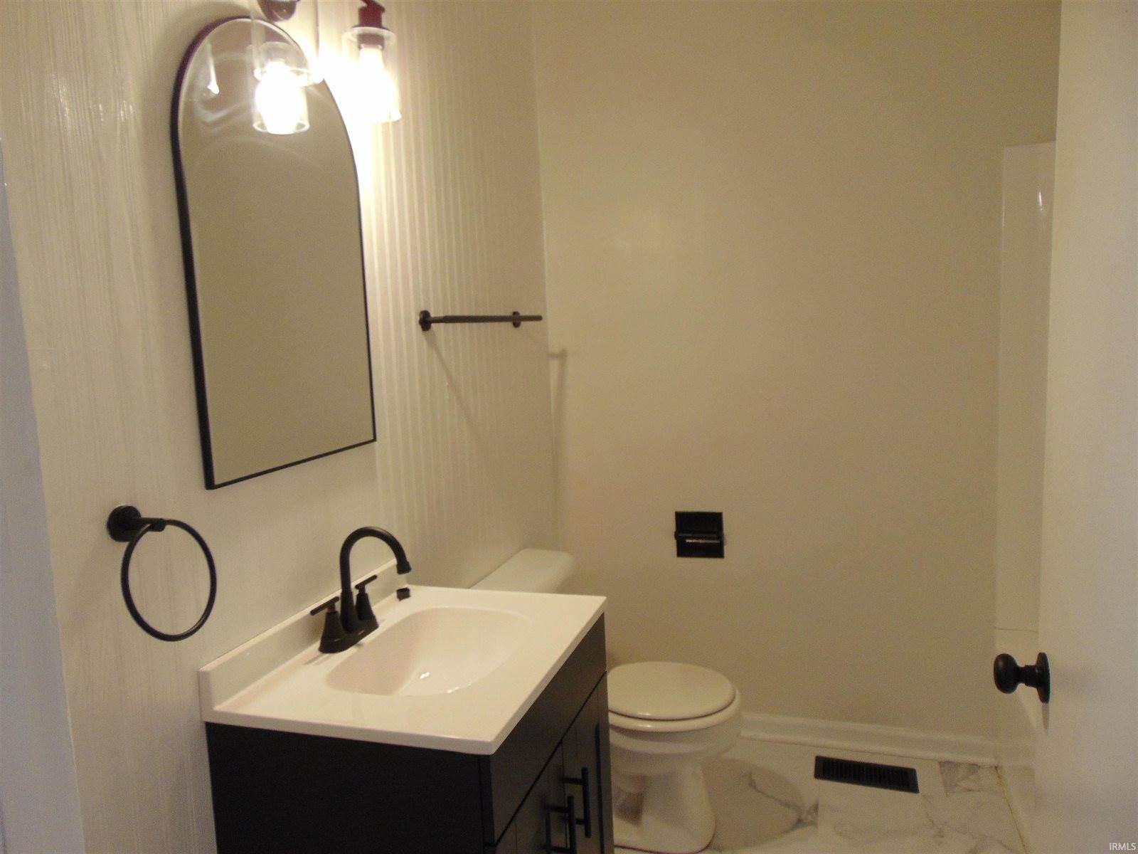 1501 S Biltmore Avenue, Muncie, IN 47302