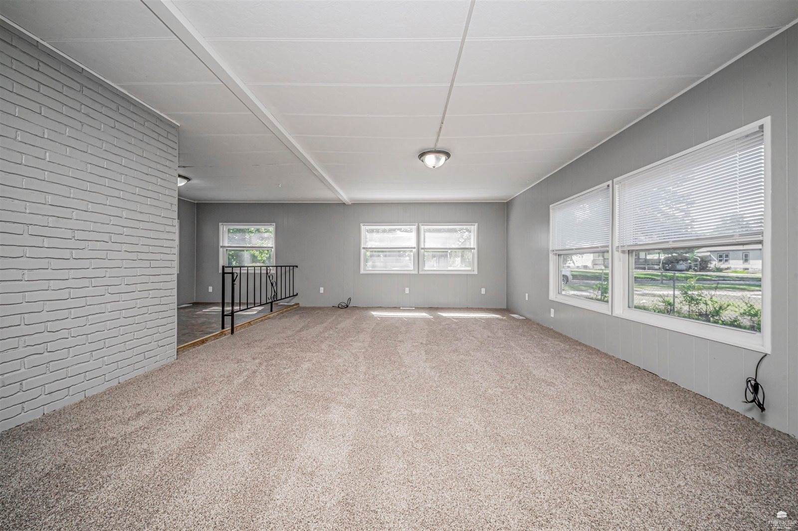 522 West 2nd Street, Junction City, KS 66441