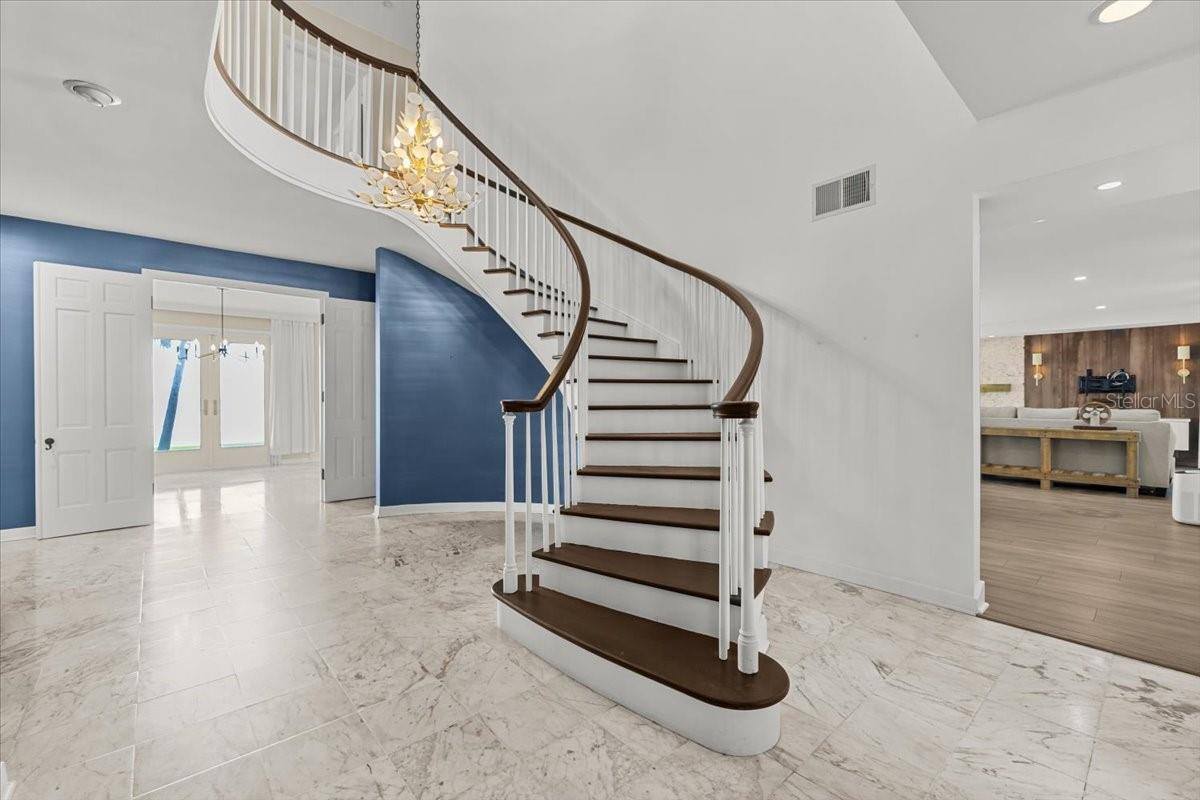 6620 Colony Drive South, Saint Petersburg, FL 33705