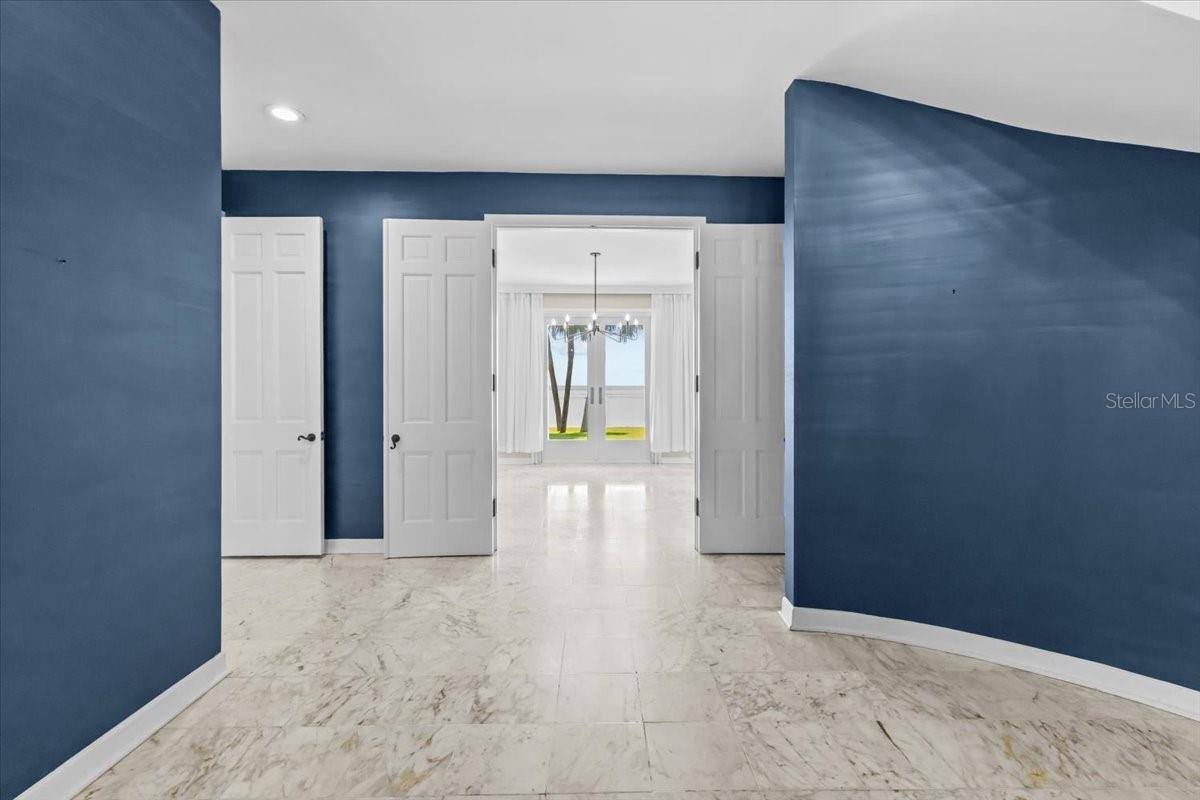 6620 Colony Drive South, Saint Petersburg, FL 33705