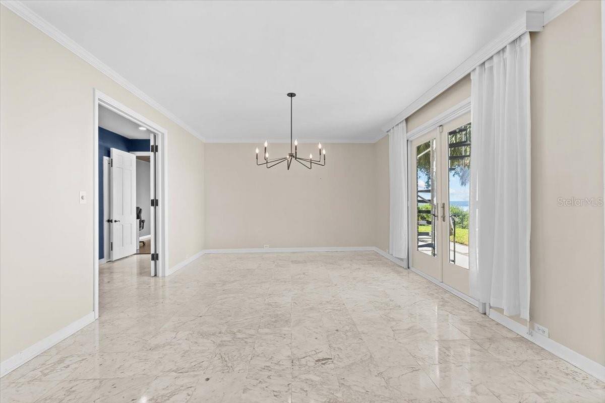 6620 Colony Drive South, Saint Petersburg, FL 33705