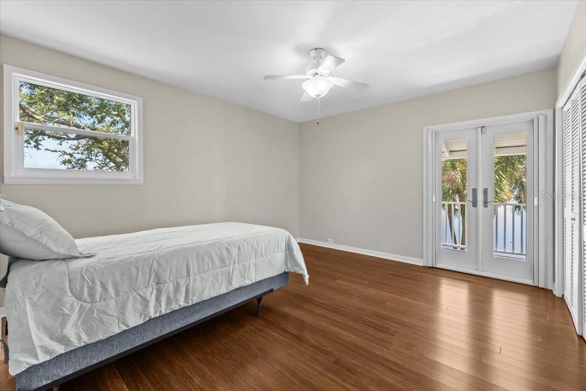 6620 Colony Drive South, Saint Petersburg, FL 33705