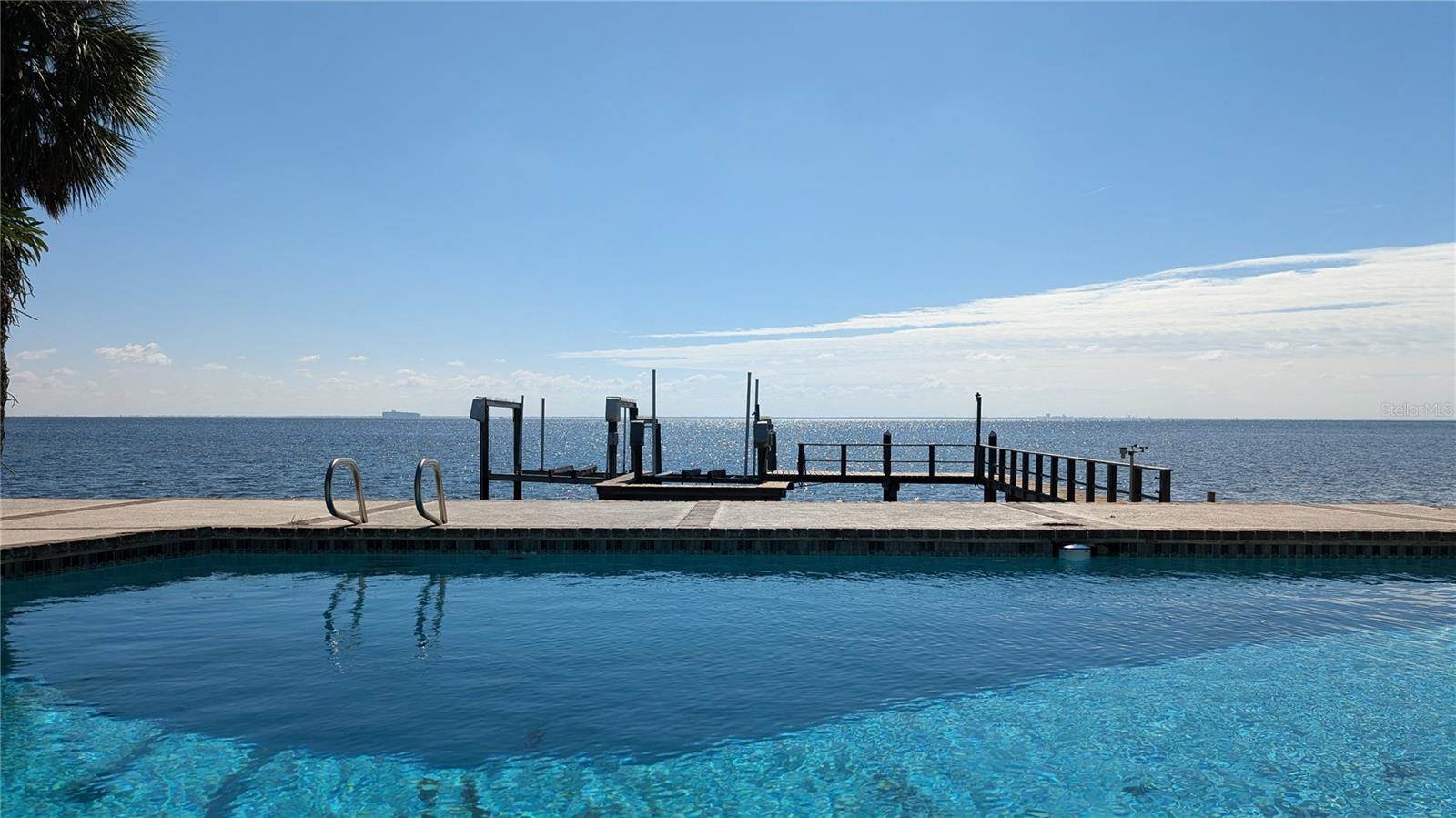 6620 Colony Drive South, Saint Petersburg, FL 33705