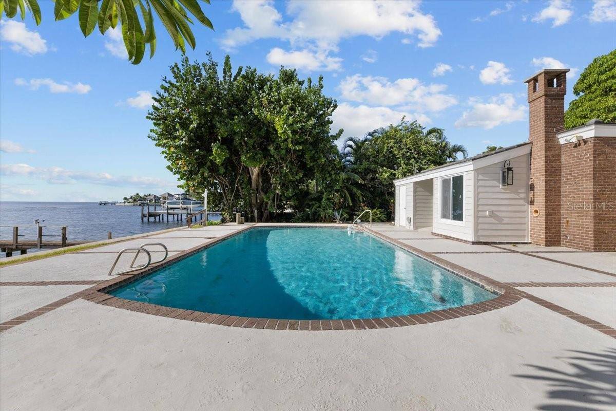 6620 Colony Drive South, Saint Petersburg, FL 33705