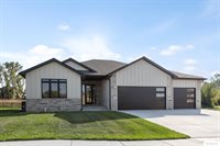 1325 Fairway Circle, Ashland, NE 68003