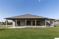 1325 Fairway Circle, Ashland, NE 68003