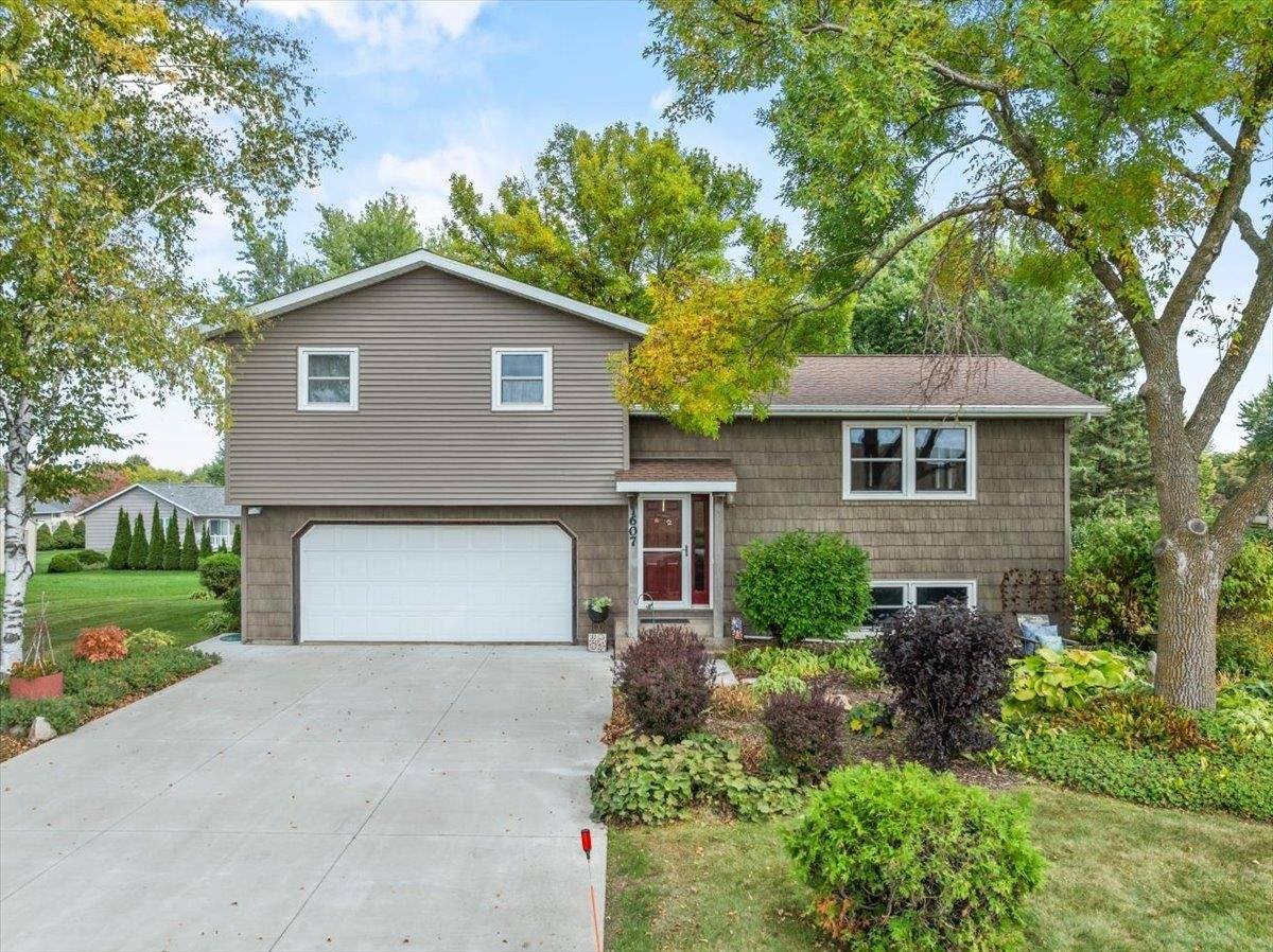 1607 S Lincoln Avenue, Marshfield, WI 54449