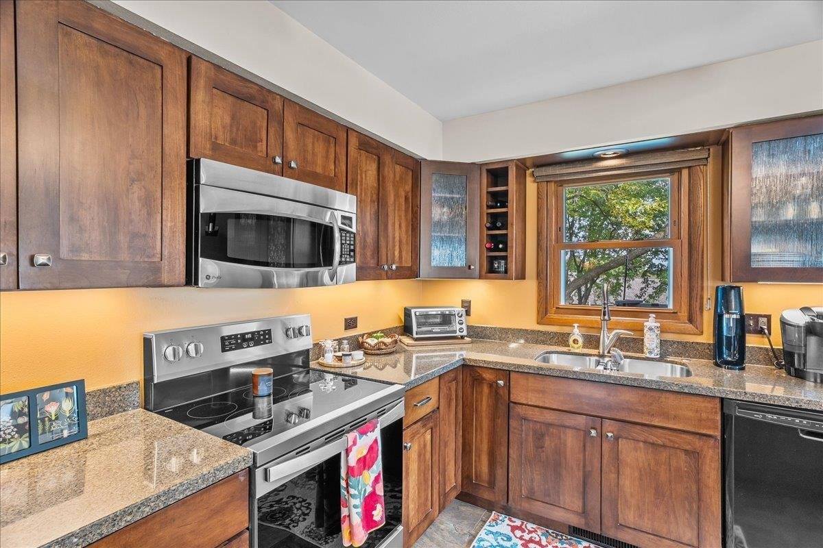 1607 S Lincoln Avenue, Marshfield, WI 54449