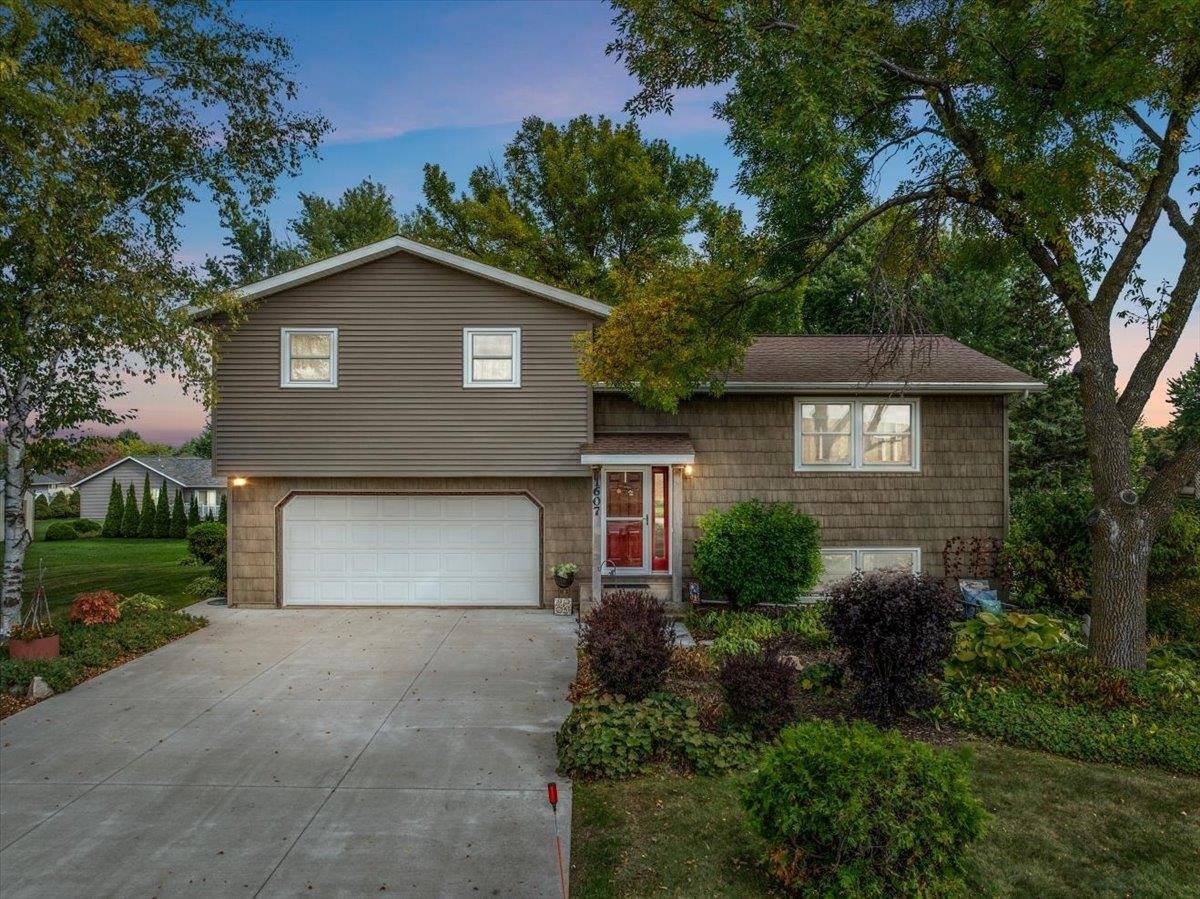 1607 S Lincoln Avenue, Marshfield, WI 54449