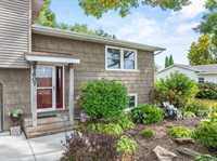 1607 S Lincoln Avenue, Marshfield, WI 54449