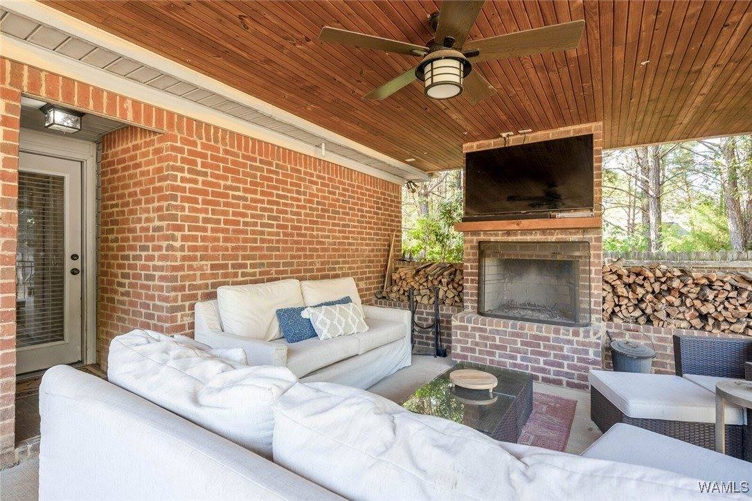 11567 River Point Way, Tuscaloosa, AL 35405