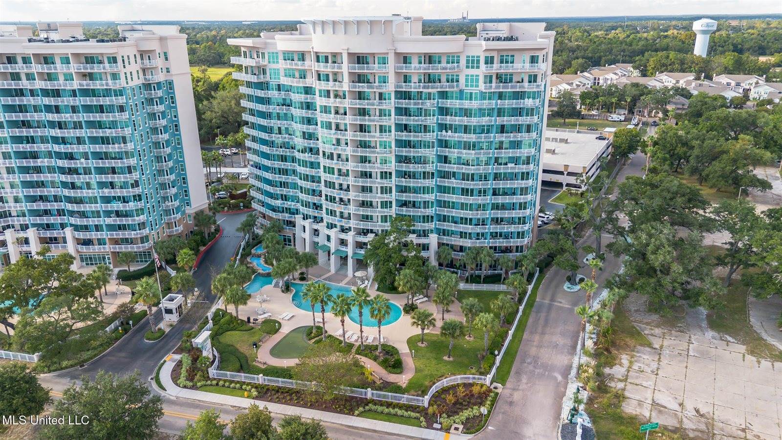 2230 Beach Drive, Gulfport, MS 39507