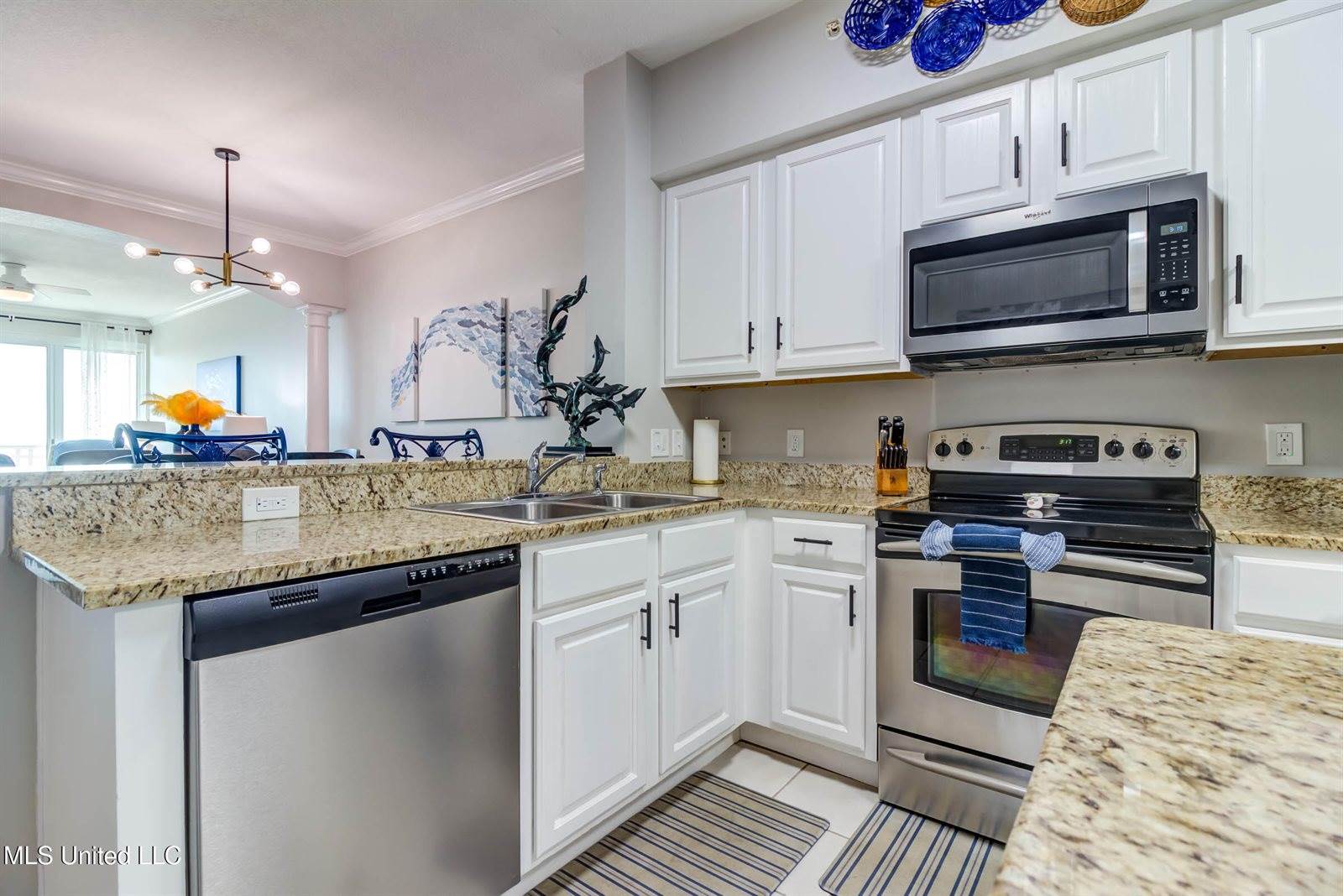 2230 Beach Drive, Gulfport, MS 39507