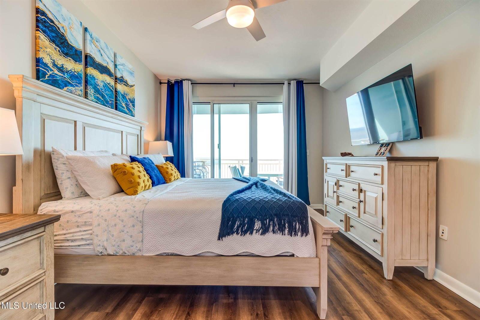 2230 Beach Drive, Gulfport, MS 39507