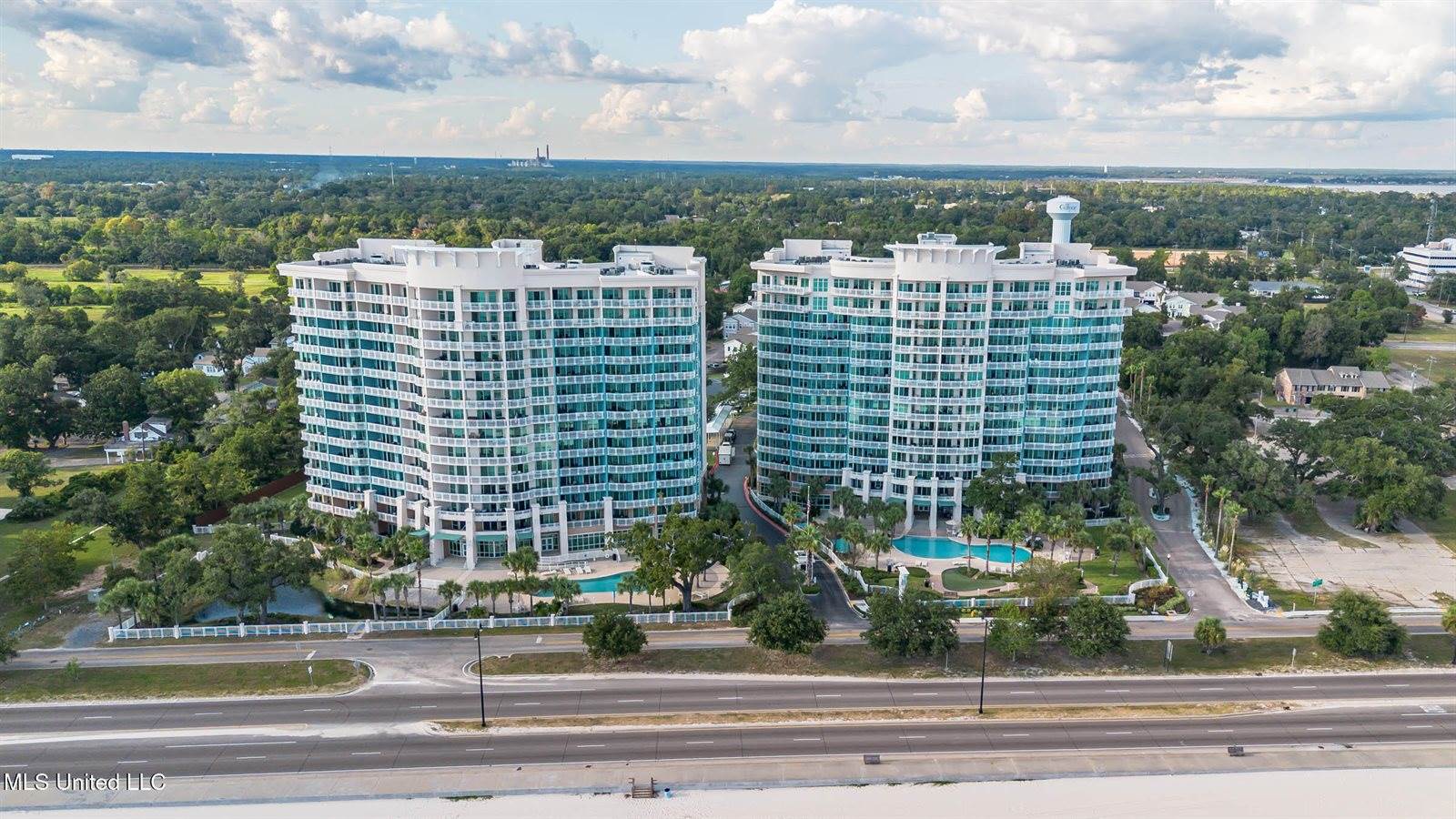 2230 Beach Drive, Gulfport, MS 39507