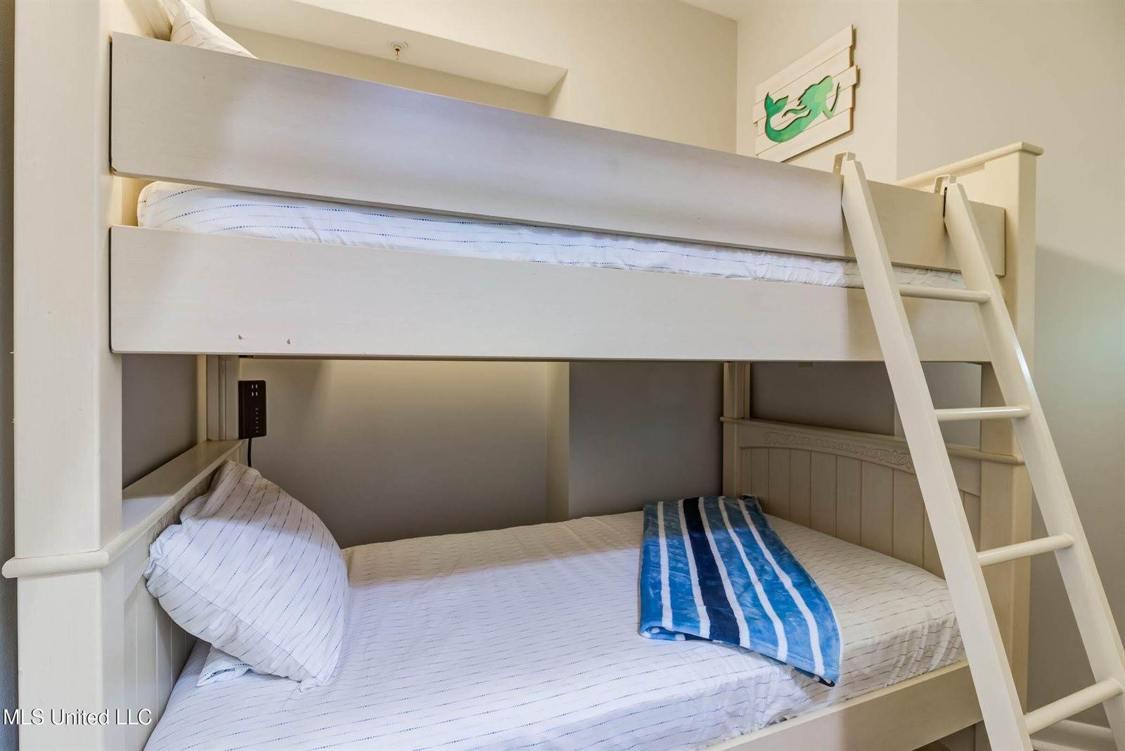 2230 Beach Drive, Gulfport, MS 39507