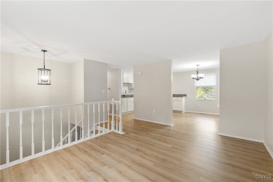 8137 Mesa Lane, Clay, NY 13090