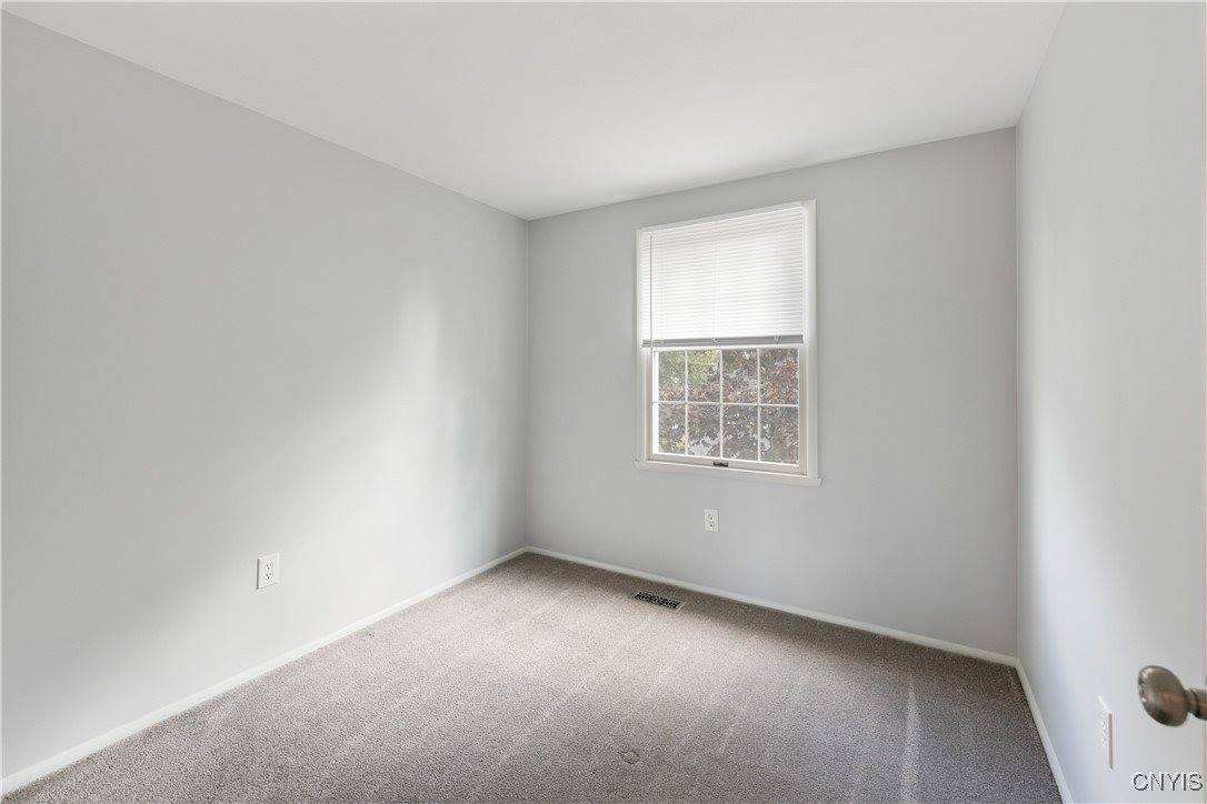 8137 Mesa Lane, Clay, NY 13090