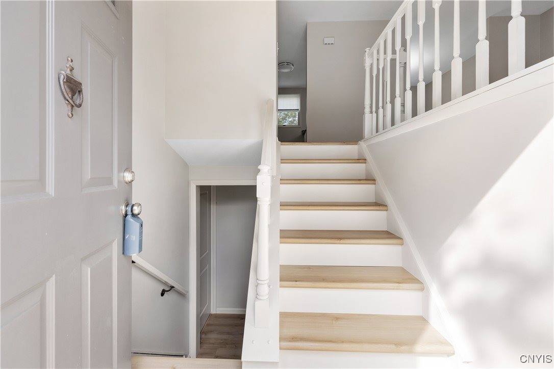 8137 Mesa Lane, Clay, NY 13090