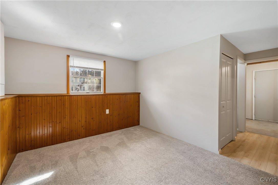 8137 Mesa Lane, Clay, NY 13090